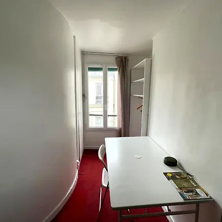 Studio Au Milieu De Nulle Part *
